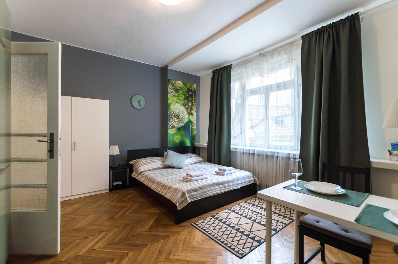 Prague Apartments Экстерьер фото